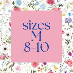 Women's Size Medium 8/10 -------------->